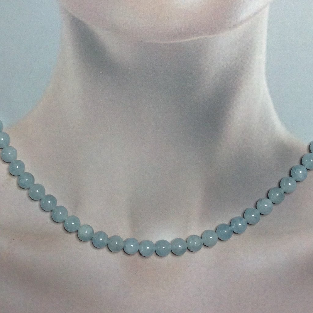 Blue Quartz Round Beads Gemstones Necklace With Silver Clasp.